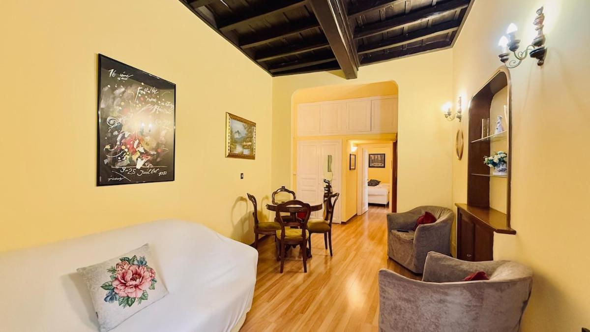 Historic By The Pantheon Appartement *