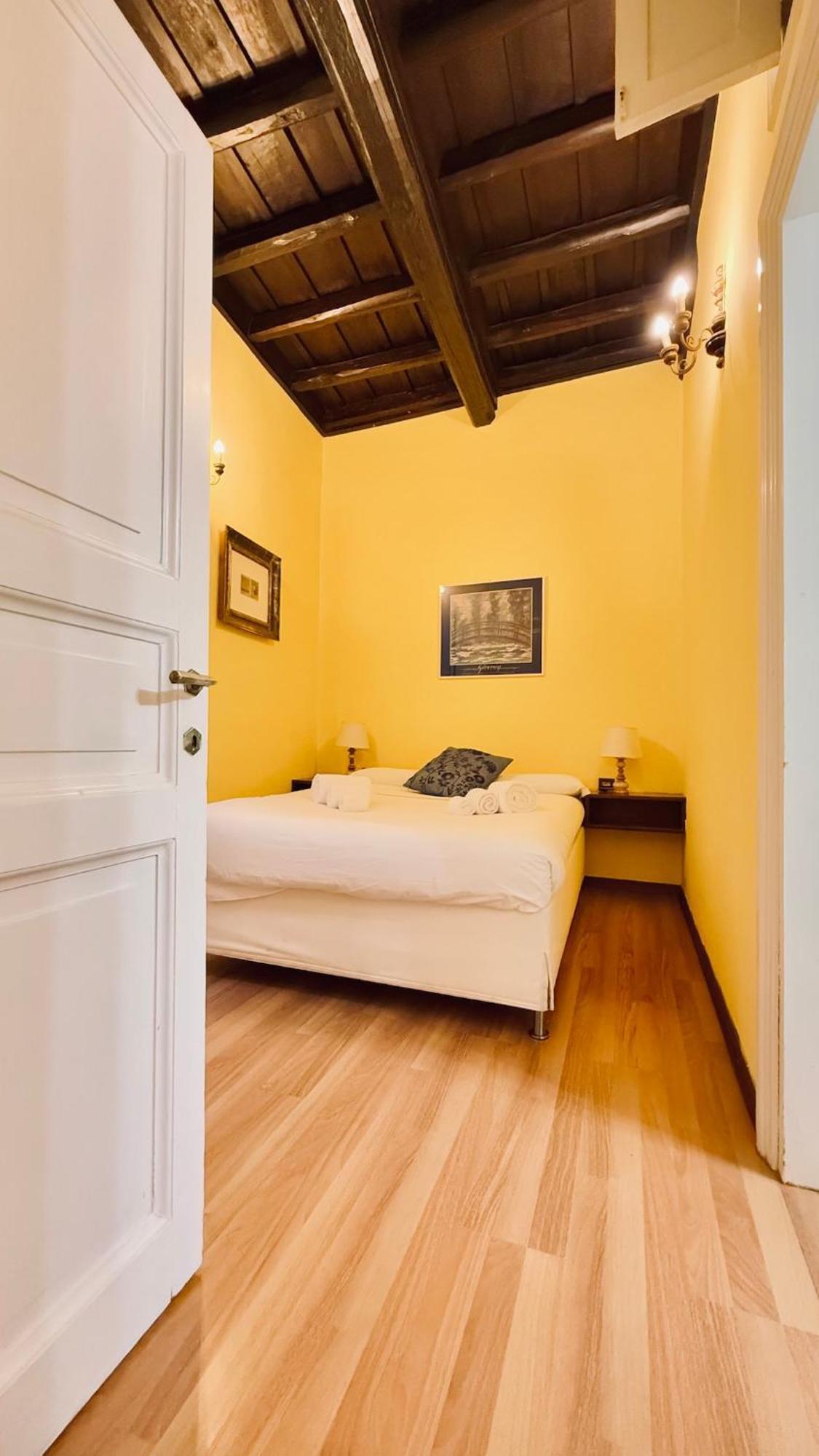 Historic By The Pantheon Apartment Rome